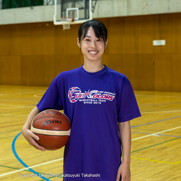 ＜ポジション＞G   ＜出身校＞上尾あずま・伊奈中学校・聖カタリナ学園高等学校   ＜コメント＞スピードを活かしたプレーでチームに流れを持ってくる。