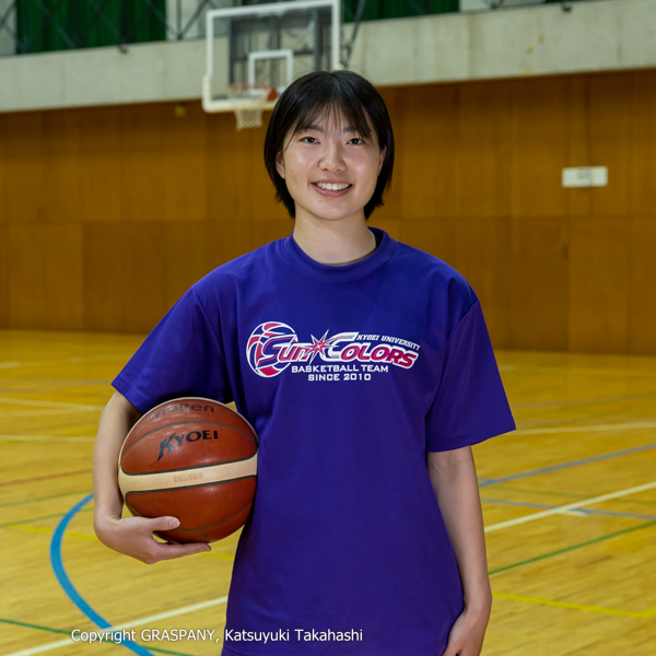 ＜ポジション＞G   ＜出身校＞大谷北OWLS・小山第三中学校・宇都宮文星女子女子高等学校   ＜コメント＞粘り強さとドライブでチームに貢献する。